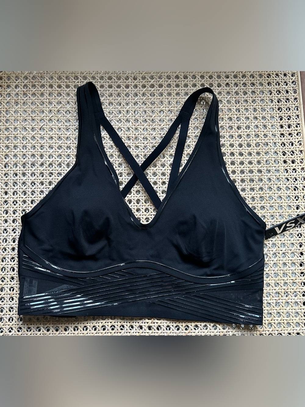 VSX Elevate Contours Plunge Sports Bra